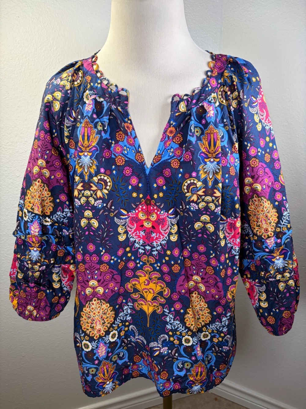 Talbots Pleated Sleeve Poplin Top - Floral Medallion - Size Medium